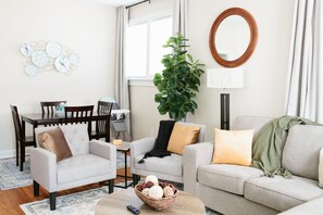 Smart TV, offices - Cheerful 3BR Escape | Cozy Comforts Await (Montgomery)