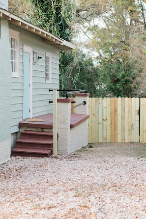 Property grounds - Relaxing 3BR Home | Cozy Central Access Stay (Montgomery)