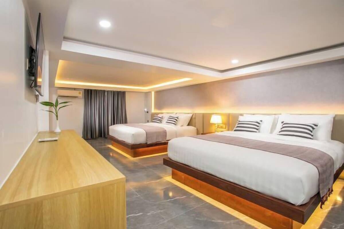 1 chambre, décoration personnalisée, ameublement personnalisé, bureau