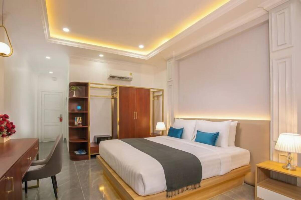 1 chambre, décoration personnalisée, ameublement personnalisé, bureau