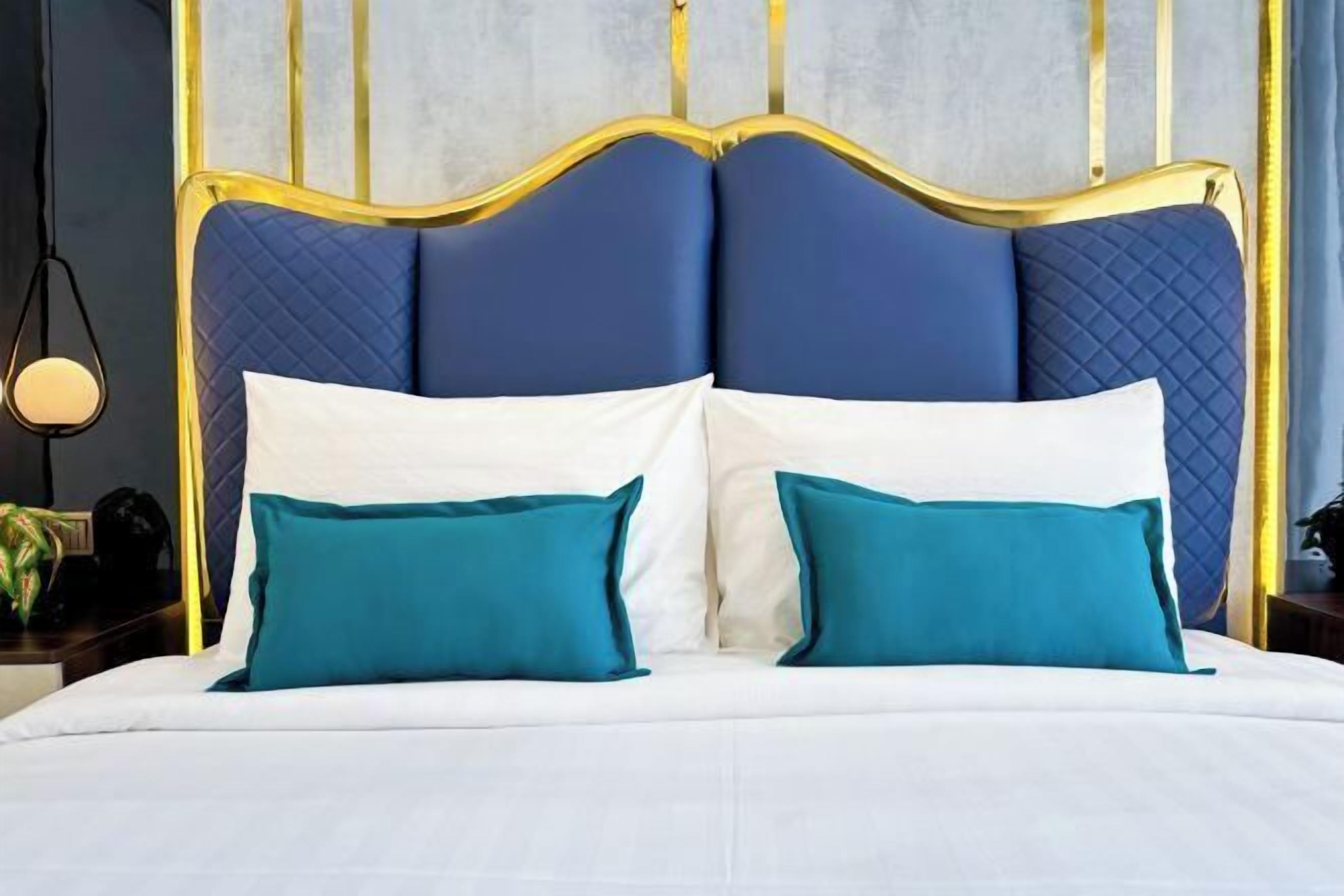 Individually decorated, individually furnished, desk, free WiFi