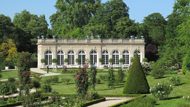 A classical building with a symmetrical facade, arched windows, and a central entrance. - Aesthetic Artistry, by Veeve (Paris)