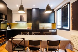 Fridge, microwave, oven, dishwasher