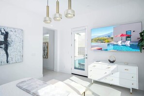 3 bedrooms, desk, iron/ironing board, WiFi