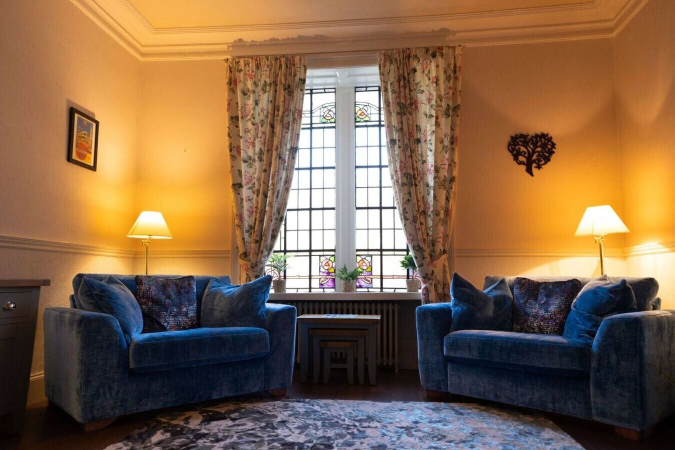 Télévision, cheminée