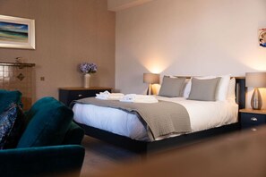 5 Schlafzimmer, BĂŒgeleisen/BĂŒgelbrett, WLAN, BettwĂ€sche