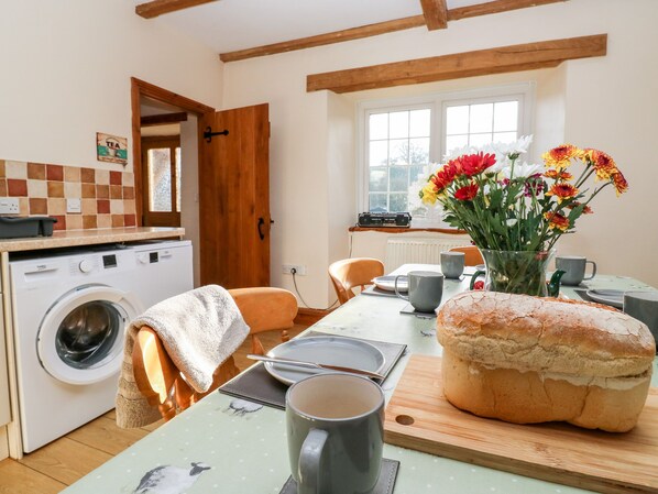 Interior - Twyford Farm Cottage (Tiverton)