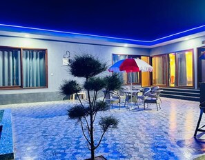 Terrace/patio - 4 BHK private farmhouse for parties in Gurgaon (Gurugram)