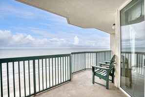 Property grounds - Ashworth 1605 | Oceanfront Four Bedroom Condo (North Myrtle Beach)