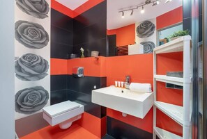 Shower, hair dryer, shampoo