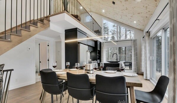 Dining - Le Baumier | Relaxation Luxury | Private spa and forest view (Pont-Rouge)