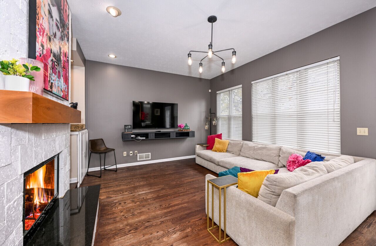 Smart TV, fireplace, video games, DVD player