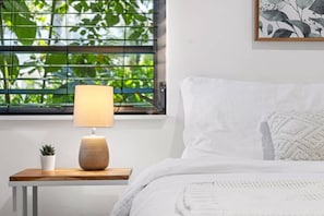 1 soverom, strykejern/-brett, reiseseng for barn og wi-fi