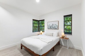 1 soverom, strykejern/-brett, reiseseng for barn og wi-fi