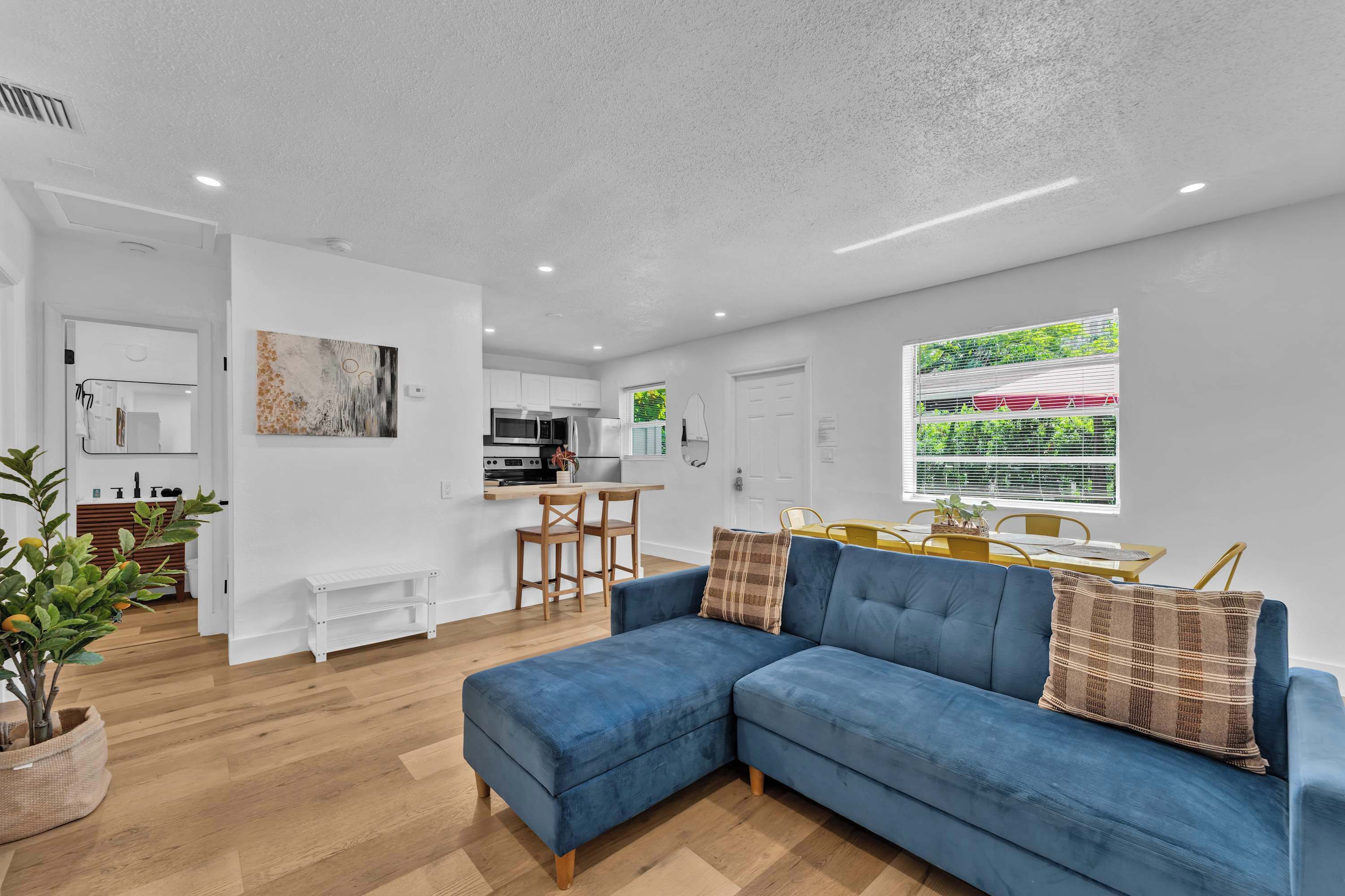 TV, offices