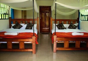 Ropa de cama hipoalergénica, muebles diferentes y escritorio