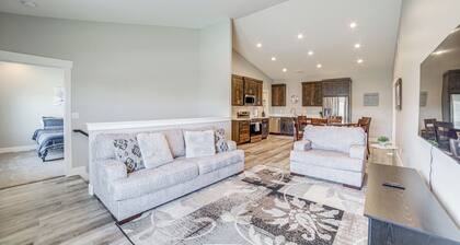 Charming Idaho Falls Home - 5 Mi to Downtown!