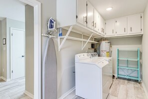 Interior - Pensacola Home w/ Screened Porch: 10 Mi to Beach! (Pensacola)