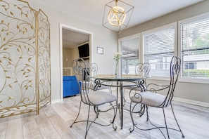 Interior - Pensacola Home w/ Screened Porch: 10 Mi to Beach! (Pensacola)