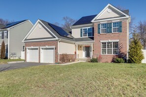 House (4 Bedrooms) | Front of property