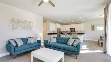 House (3 Bedrooms) | Front of property