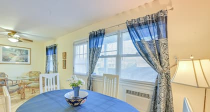 Cozy Bay Shore Condo Near Museums & Outdoor Rec!