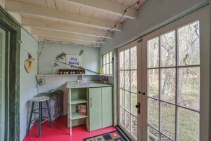 Cottage (2 Bedrooms) | Interior