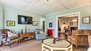 Cottage (2 Bedrooms) | Interior