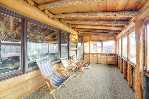 Yellowstone Cabin Getaway Near National Park