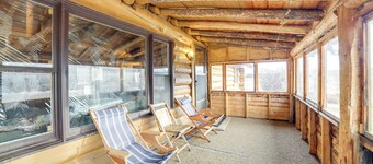 Yellowstone Cabin Getaway Near National Park