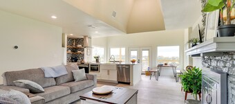 Serene Burnet Getaway w/ Buchanan Lake Views!