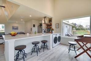 Interior - Serene Burnet Getaway w/ Buchanan Lake Views! (Burnet)