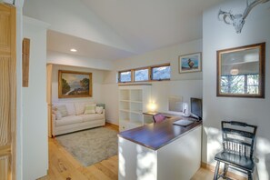 Apartment (2 Bedrooms) | Interior - Chic Colorado Escape w/ Balcony & Mountain Views! (Avon)