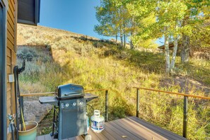 Apartment (2 Bedrooms) | Interior - Chic Colorado Escape w/ Balcony & Mountain Views! (Avon)
