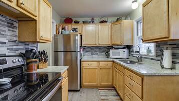 House (2 Bedrooms) | Bahagian dalam