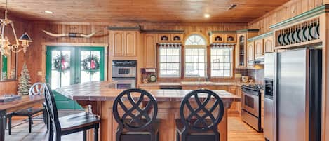 House (2 Bedrooms) | Interior