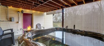 Beckley Studio w/ Private Hot Tub & Home Gym!