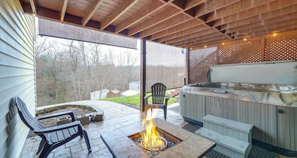 Beckley Studio w/ Private Hot Tub & Home Gym!