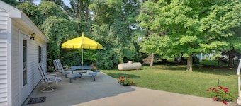 Cozy Lakemont Getaway, 11 Mi to Watkins Glen!