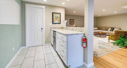 East Wenatchee Home ~ 2 Mi to Columbia River!