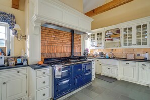 Villa (6 Bedrooms) | Interior