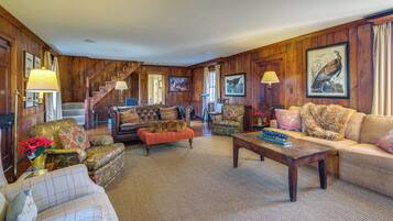 Villa (6 Bedrooms) | Interior