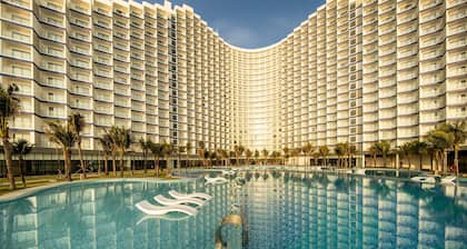 The Western Seaview Cam Ranh Condotel