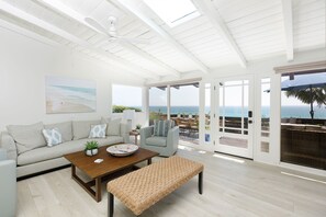 TV, fireplace, DVD player - Stunning Panoramic Ocean Views! Breeders Cup Dates! (Del Mar)