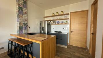 Fridge, microwave, rice cooker, blender