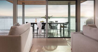 Wits End - Rock - stunning water front property sleeping 10