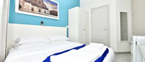 1 chambre, bureau, Wi-Fi gratuit, draps fournis