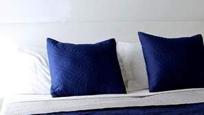 1 dormitorio, escritorio, wifi gratis y ropa de cama