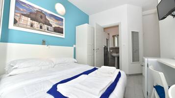 1 camera, una scrivania, Wi-Fi gratuito, lenzuola