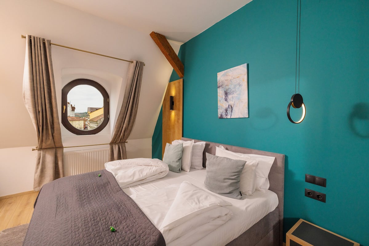 1 chambre, literie de qualité supérieure, décoration personnalisée